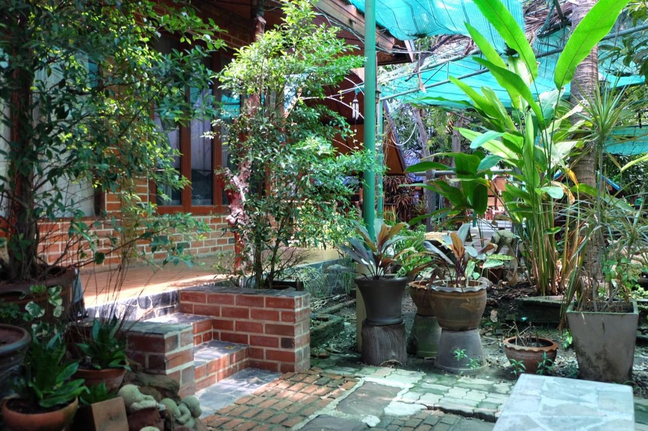 Ruennamyen Resort Amphawa Samut Songkhram Exterior photo